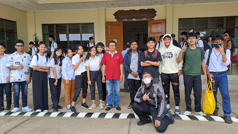 Murid Persink kls 7-12=yg mengikuti retret PersinkPAKAI